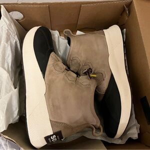 Sorel Out N About Bootie, Sz. 7.5, excellent condition!